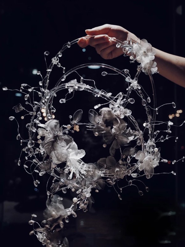 Wedding bride hand stick flower hand holding flower immortal flower western wedding bouquet simulation flower hand holding flower DIY